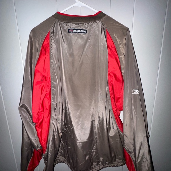 VINTAGE NFL REEBOK TAMPA BAY BUCCANEERS PULLOVER TEAM SWEATSHIRT - Picture 2 of 4